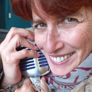 Session Singer, Vocalist, Songwriter - sigal