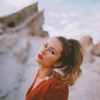 Session Singer, Vocalist, Songwriter - madirindge