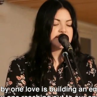 Session Singer, Vocalist, Songwriter - elyz