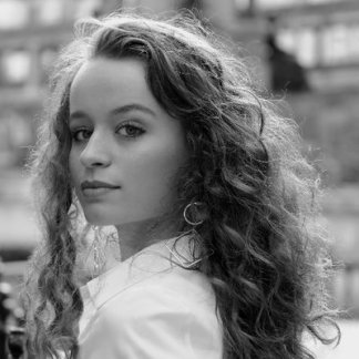 Session Singer, Vocalist, Songwriter - sarahmunro