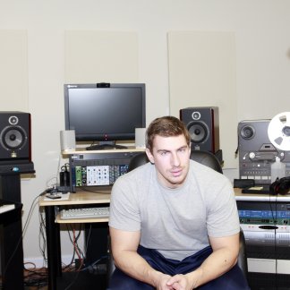 Session Singer, Vocalist, Songwriter - anthonydini