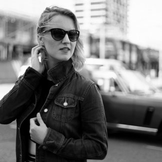 Session Singer, Vocalist, Songwriter - phoebekatis