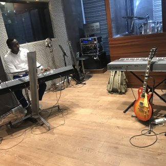 Session Singer, Vocalist, Songwriter and Music Producer - made_itt