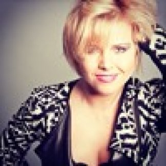 Session Singer, Vocalist, Songwriter - chloe_1993