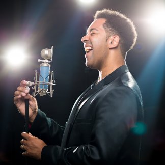 Session Singer, Vocalist, Songwriter - ajlewislondon
