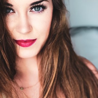 Session Singer, Vocalist, Songwriter - linny