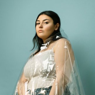 Session Singer, Vocalist, Songwriter - paria