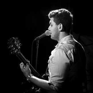 Session Singer, Vocalist, Songwriter - huner