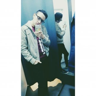 Session Singer, Vocalist, Songwriter - elyahm