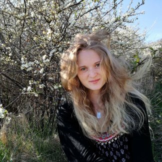 Session Singer, Vocalist, Songwriter - elin