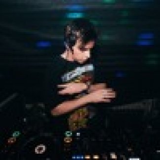 Music Producer - latour