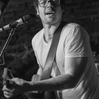 Session Singer, Vocalist, Songwriter and Music Producer - guilhermelopes
