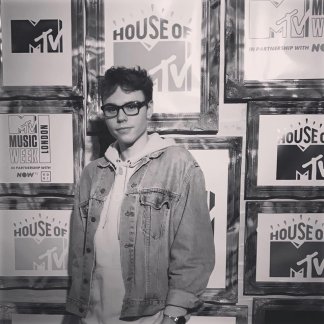 Session Singer, Vocalist, Songwriter and Music Producer - archienorris