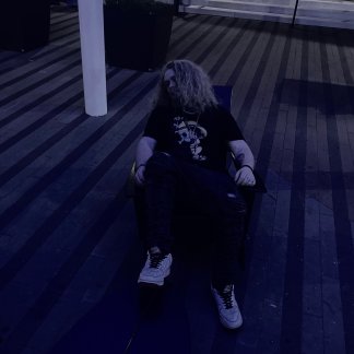 Session Singer, Vocalist, Songwriter - triss