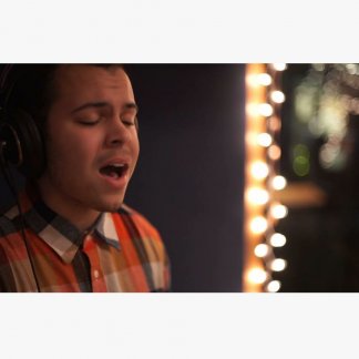 Session Singer, Vocalist, Songwriter - trevyn