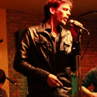 Session Singer, Vocalist, Songwriter - philmoufarrege