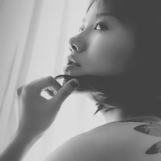 Session Singer, Vocalist, Songwriter - chrissarcas
