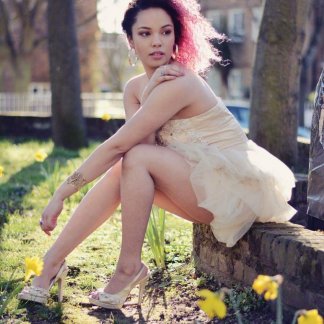 Session Singer, Vocalist, Songwriter - chlois