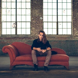 Session Singer, Vocalist, Songwriter and Music Producer - hubstcy