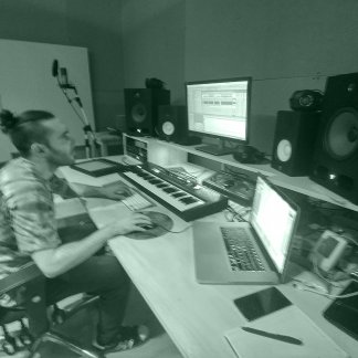 Music Producer - maas