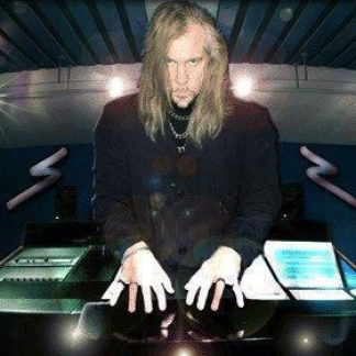 Session Singer, Vocalist, Songwriter - slea