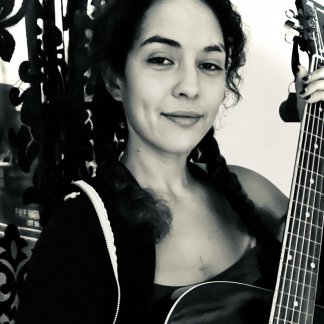 Session Singer, Vocalist, Songwriter - elysset