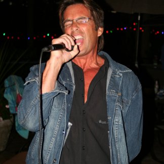 Session Singer, Vocalist, Songwriter - stevenovak
