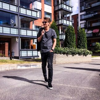 Music Producer - hrederik