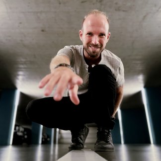 Session Singer, Vocalist, Songwriter - martymind