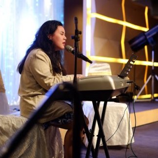 Session Singer, Vocalist, Songwriter - pingberry