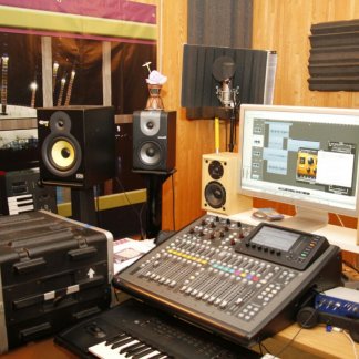 Music Producer - tcee