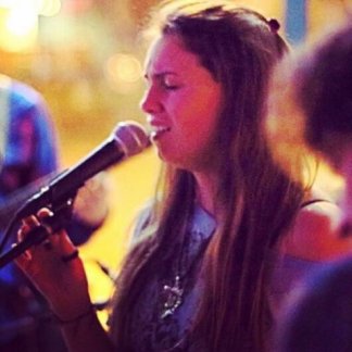 Session Singer, Vocalist, Songwriter - brittanyray