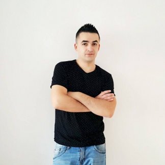 Music Producer - deerivee