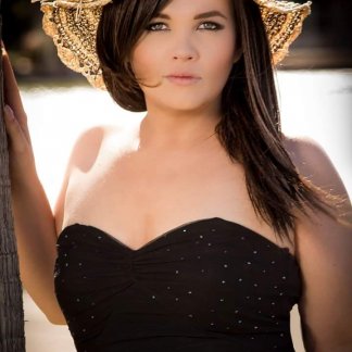 Session Singer, Vocalist, Songwriter - neebleejean