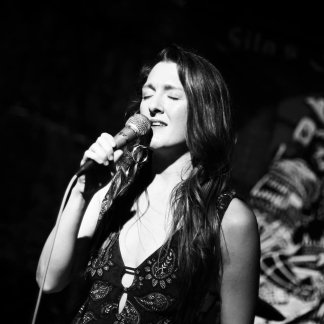 Session Singer, Vocalist, Songwriter - sleec