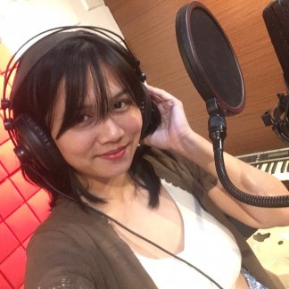 Session Singer, Vocalist, Songwriter - eunaluague