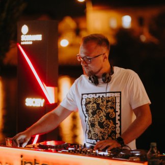 Music Producer - mihaiv_music