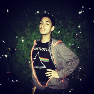 Session Singer, Vocalist, Songwriter - drappeaux