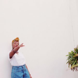 Session Singer, Vocalist, Songwriter - huru