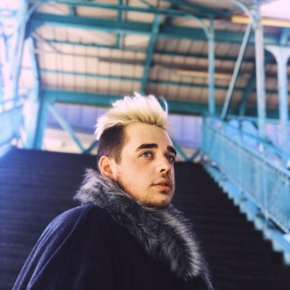 Session Singer, Vocalist, Songwriter - wikonic