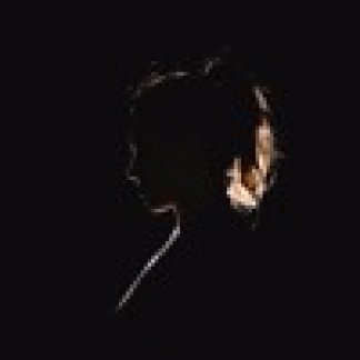 Session Singer, Vocalist, Songwriter - ellyelle