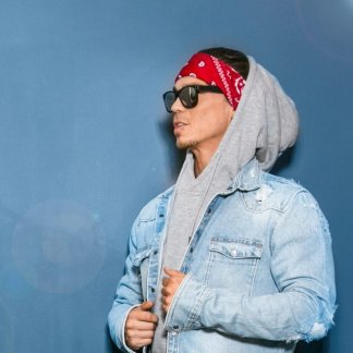 Session Singer, Vocalist, Songwriter and Music Producer - tommyshades