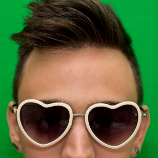Session Singer, Vocalist, Songwriter - akes