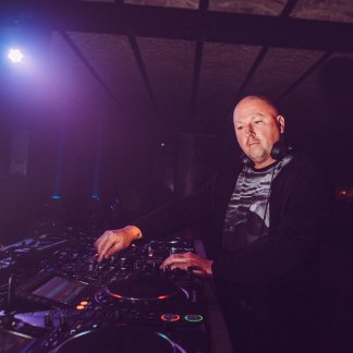 Music Producer - tobak