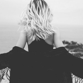 Session Singer, Vocalist, Songwriter - ellestaffe