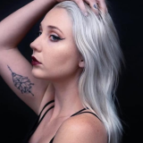 tiffany_siren