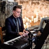 Session Singer, Vocalist, Songwriter - jonrattenbury