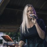 Session Singer, Vocalist, Songwriter - janieleekelley