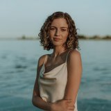 Session Singer, Vocalist, Songwriter - maddiekingmusic