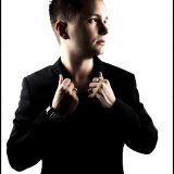 Session Singer, Vocalist, Songwriter - axys